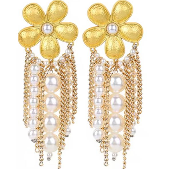 Flower Chains & Pearls